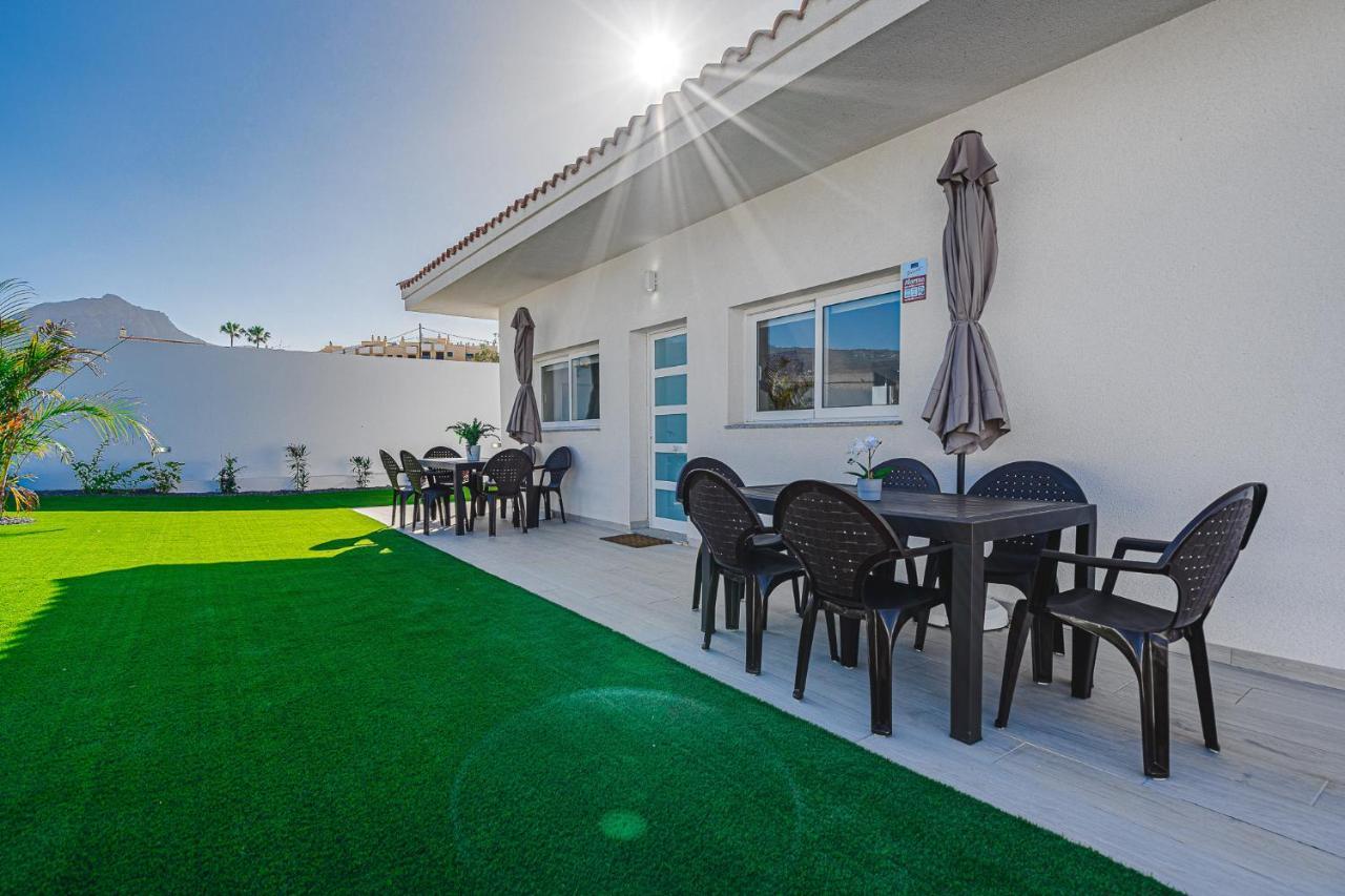 303 VILLA CASA JARDIN con piscina y gran jardín Costa Adeje  Exterior foto