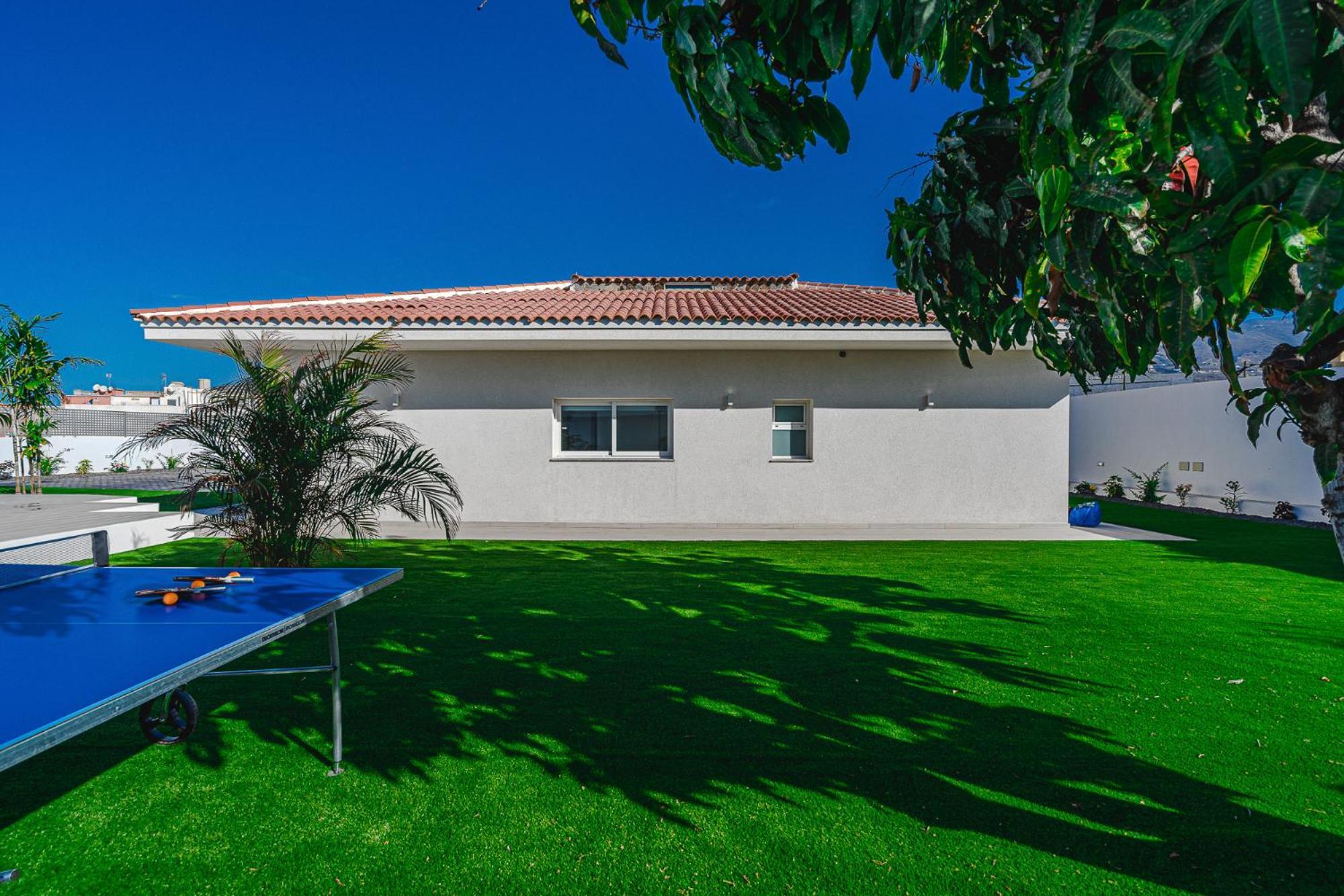 303 VILLA CASA JARDIN con piscina y gran jardín Costa Adeje  Exterior foto