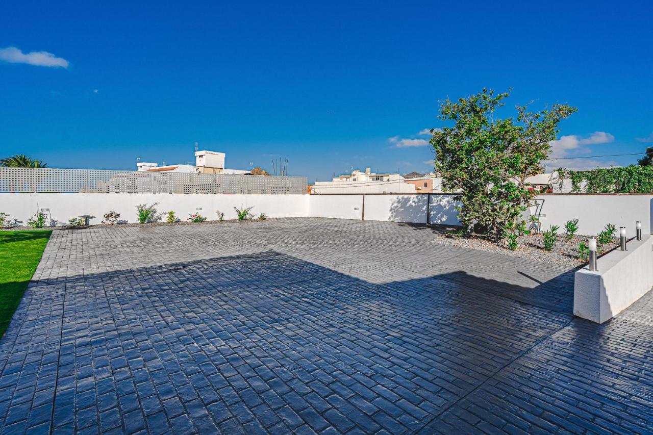 303 VILLA CASA JARDIN con piscina y gran jardín Costa Adeje  Exterior foto